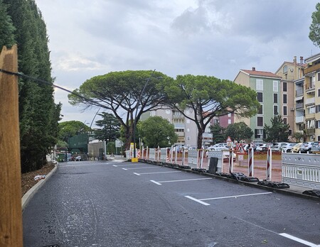 Novo manjše parkirišče ob Prešernovi cesti za kratkotrajen postanek staršev vrtčevskih in šolskih otrok